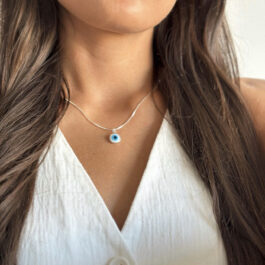 Collar protector